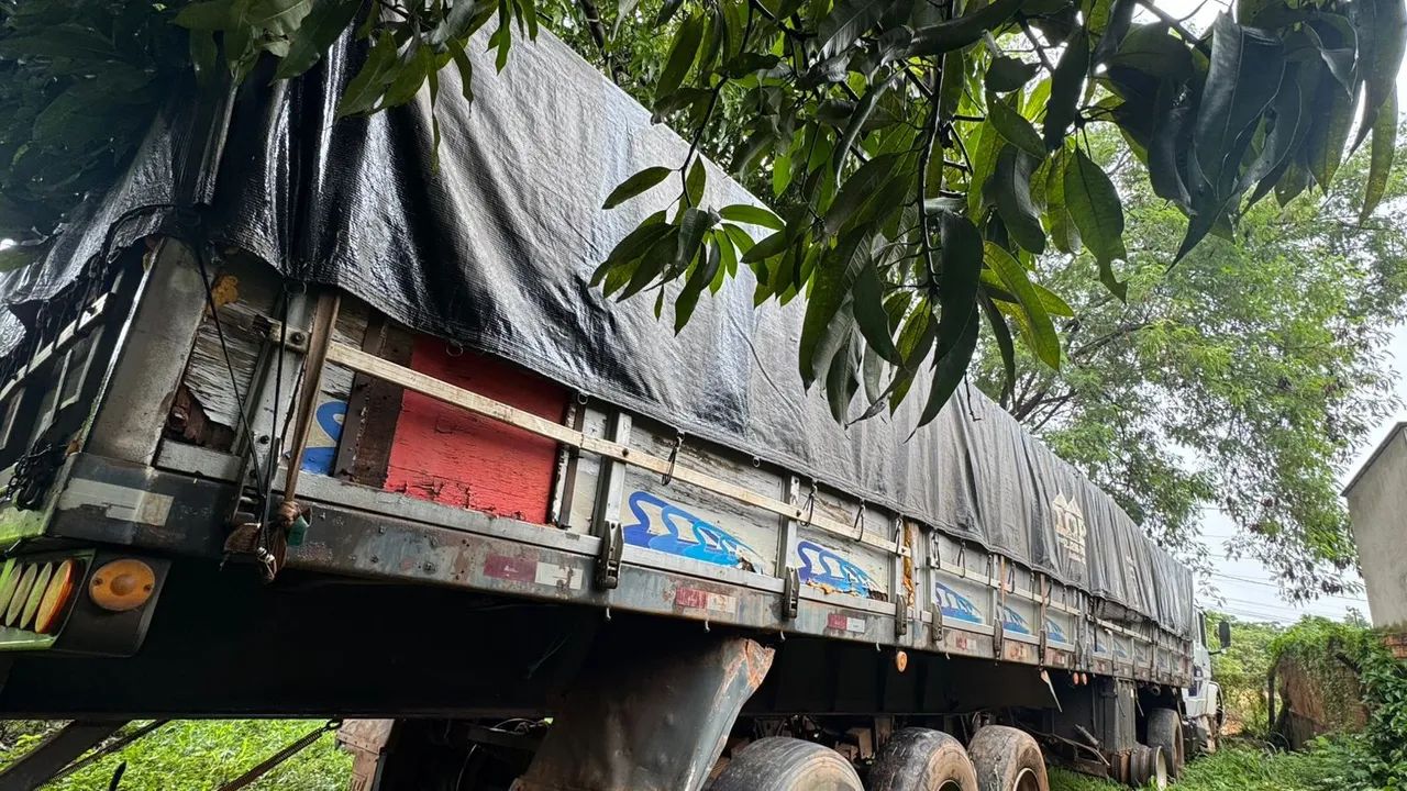 Carreta LS graneleira RANDON rodagem 295 ano 1999 - Foto 4