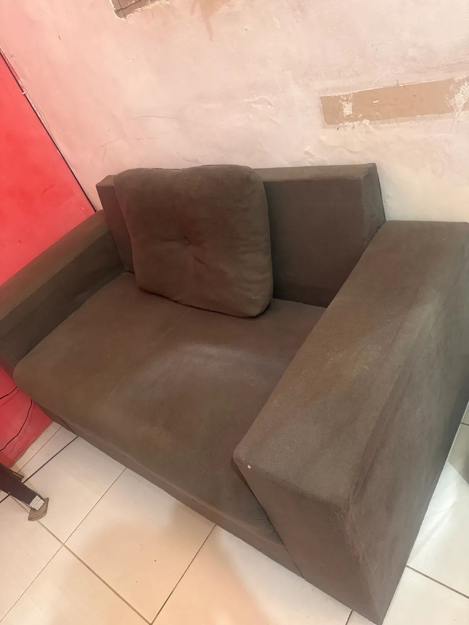 Sofá 2 lugares cinza - Foto 2