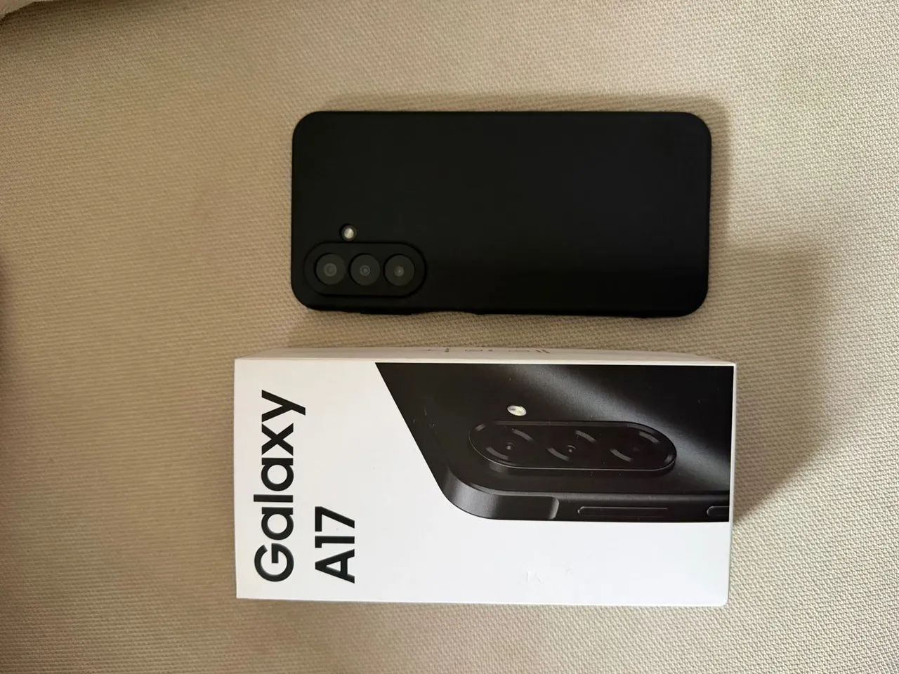 Vendo Samsung A17 8g RAM  256g - Foto 2