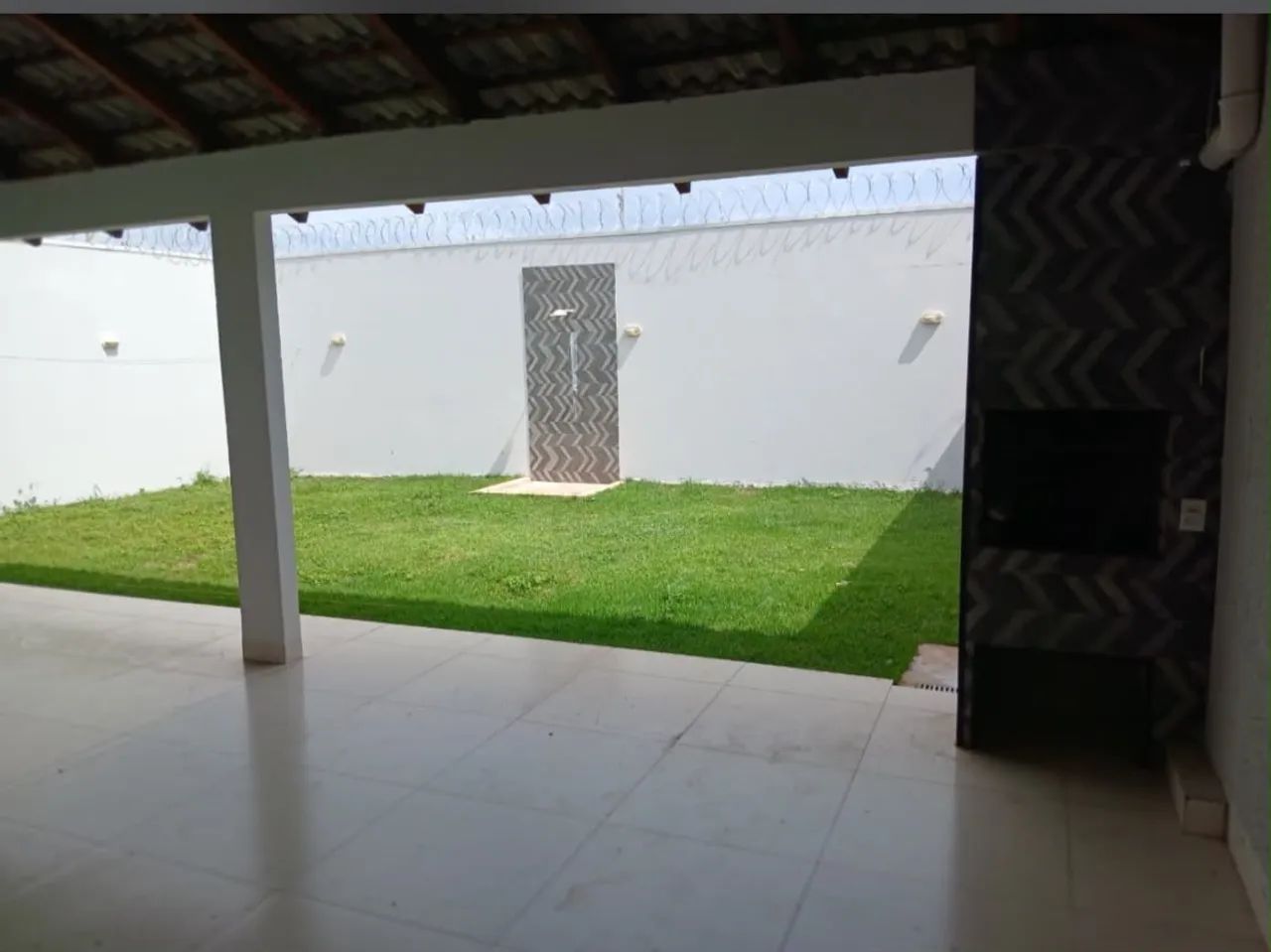     Oportunidade! Casa com Suíte, Espaço Gourmet e Garagem Coberta - Foto 4
