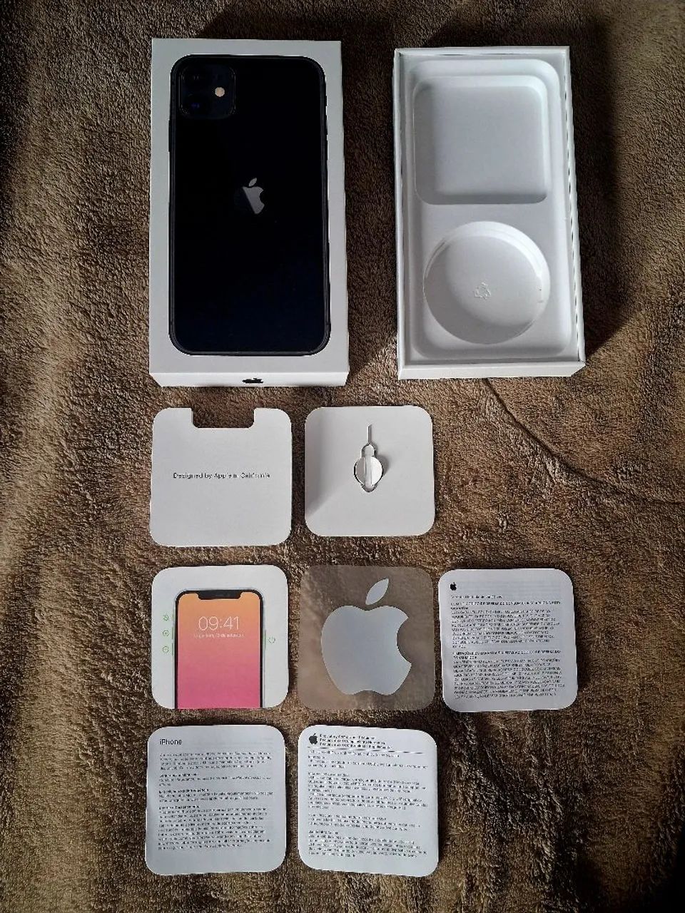 Caixa iPhone 11 Preto 64GB