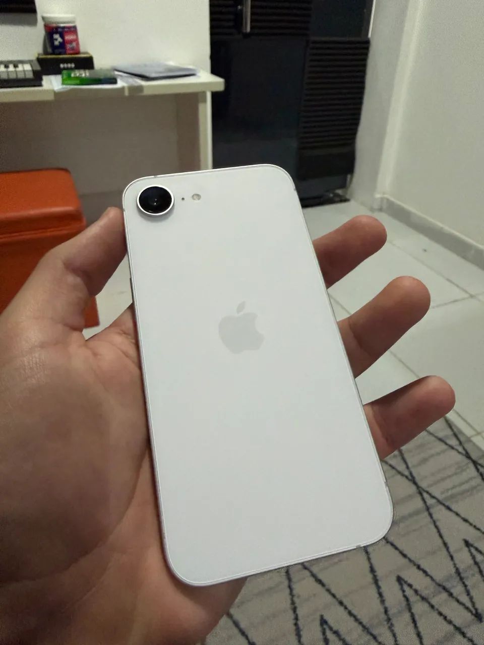 iPhone 16e  - Foto 3