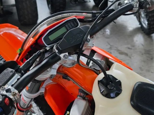 KTM EXC 300CC ANO 2023 REVISADA  - Foto 5