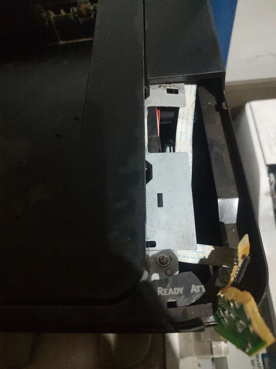 Impressora oki b401dn com defeito para uso de peças  - Foto 2