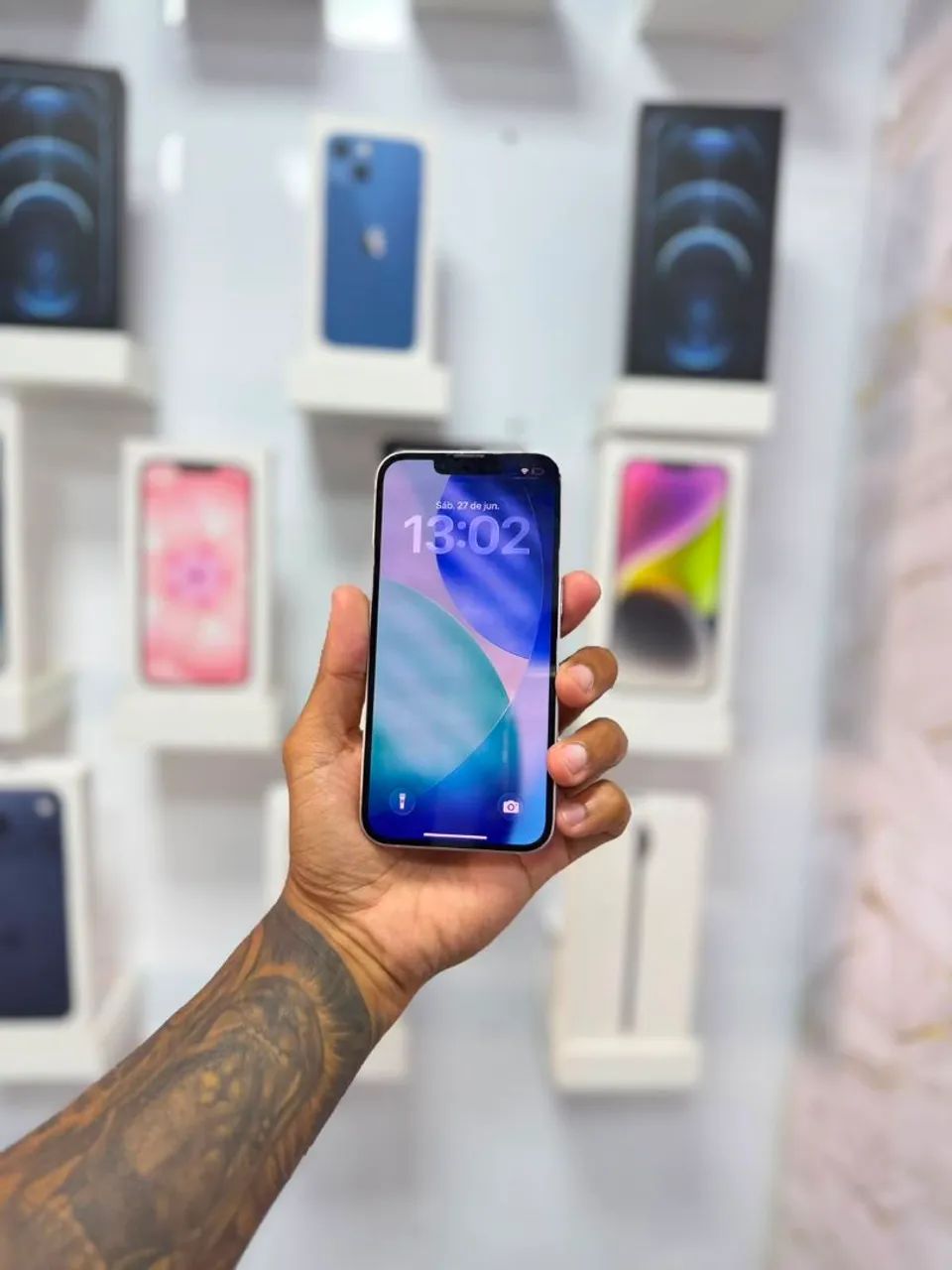 IPHONE 13 128GB<br>R$ 2.099<br>PROMOÇÃO - Foto 2