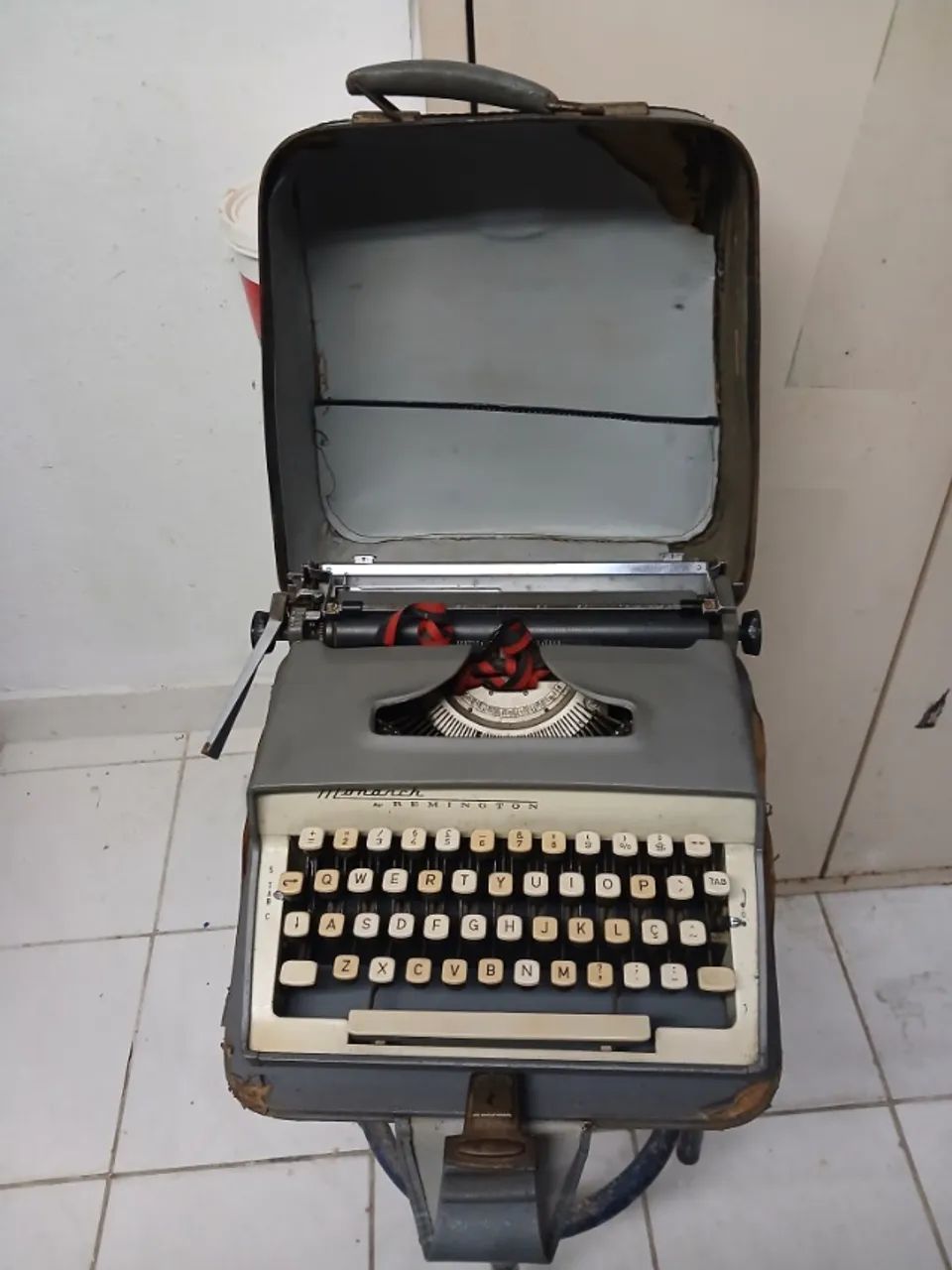 Maquina de escrever Antiga - Foto 3