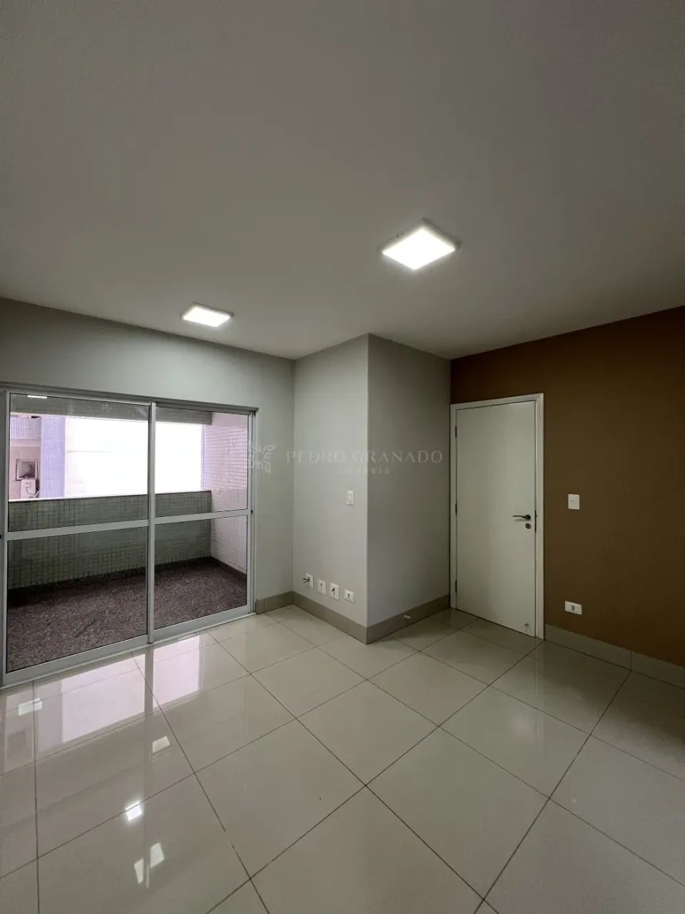 Apartamento 03 Dormitórios - Zona 01