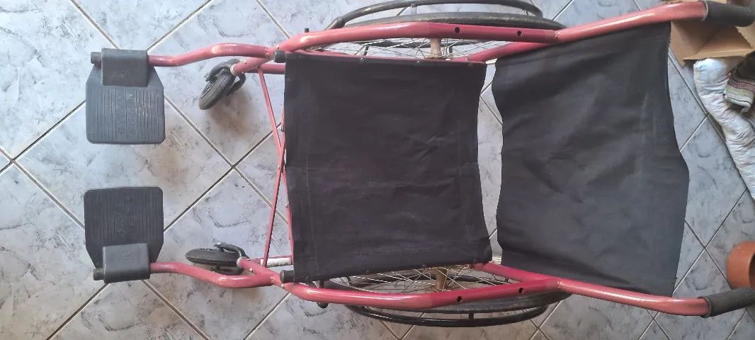 Cadeira de rodas - Foto 5