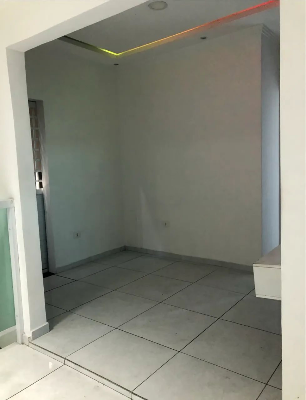 Vendo casa Triplex com piscina  - Foto 4