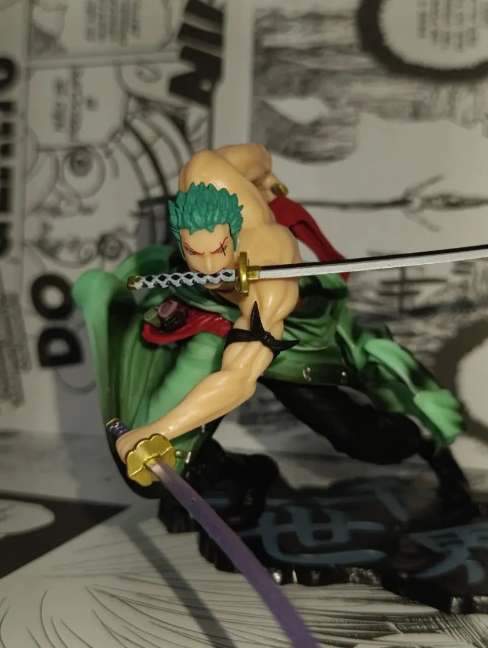 OPORTUNIDADE | Figure Roronoa Zoro Pose de Ataque One Piece