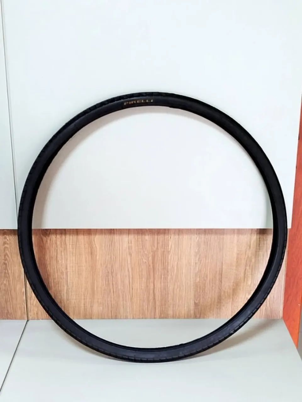 Pneu slick Pirelli 700x32 Phantom Street Aro 29