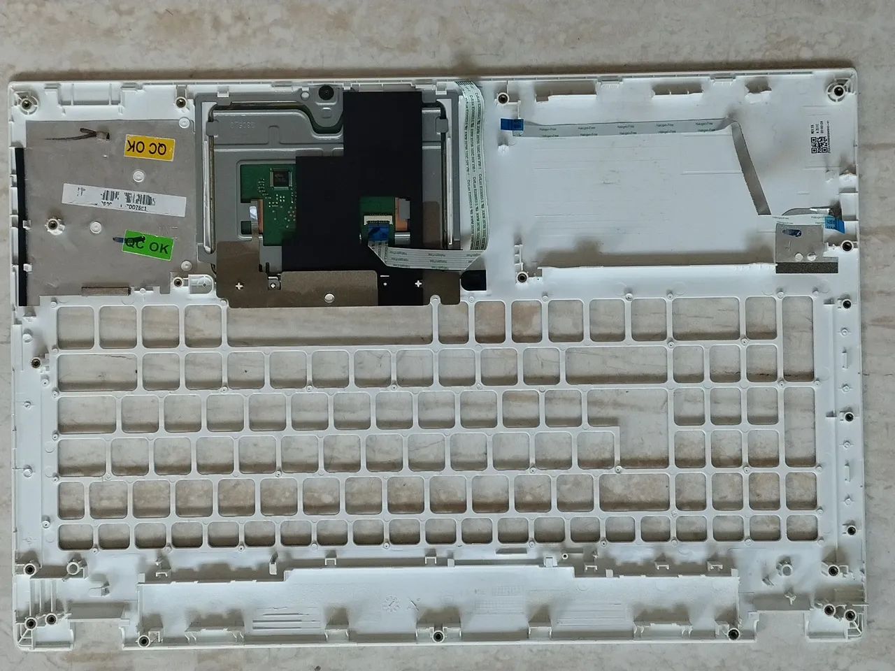 Palmrest notebook Acer Aspire E5-573-574 branco usado. - Foto 3