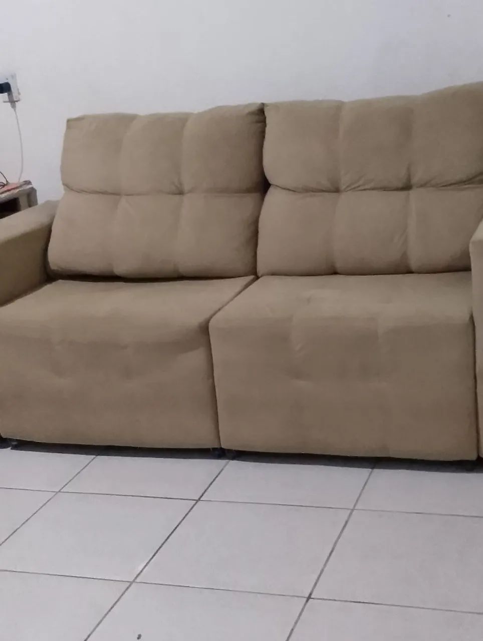 Sofá retrátil Por R$700
