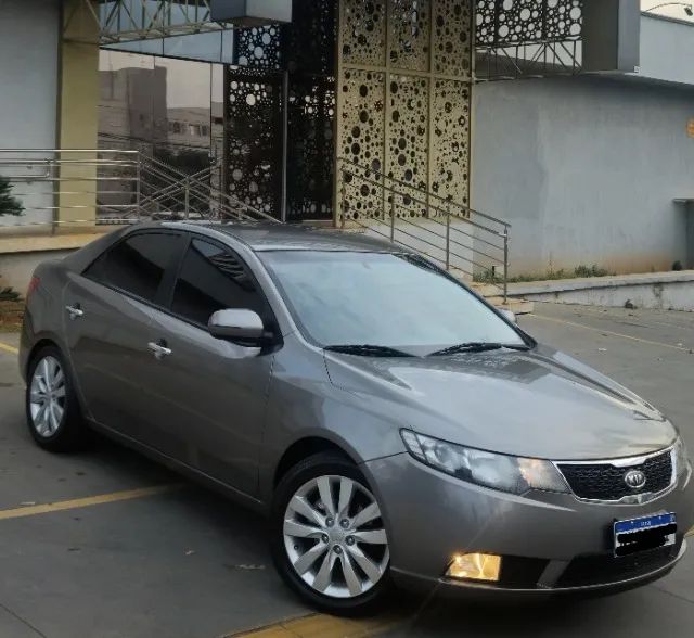 KIA Cerato 1.6 16V AUT. 2012
