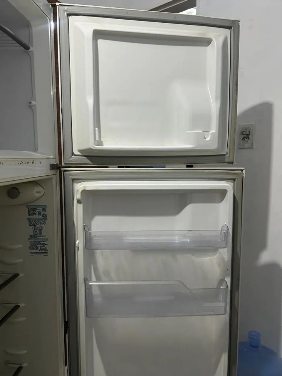 Vendo geladeira Electrolux bem conservada - Foto 5
