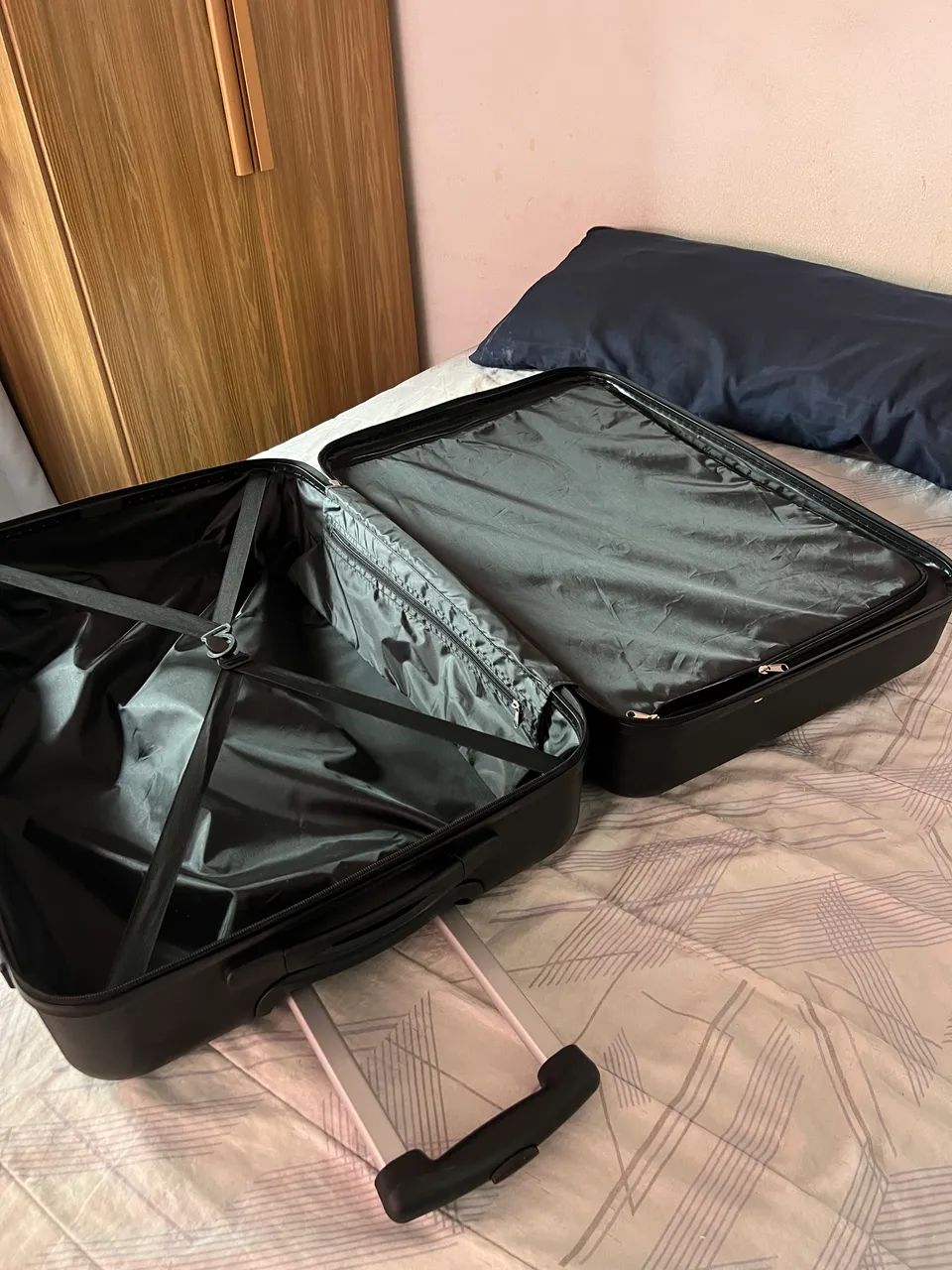 Mala de Viagem Capacidade: 23 kg 