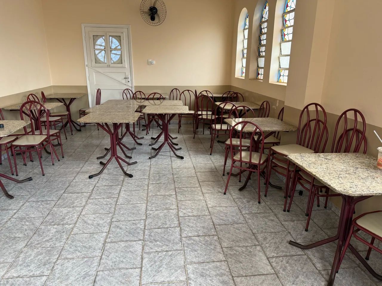 Conjunto de mesas e cadeiras para restaurante e lanchonete  - Foto 2