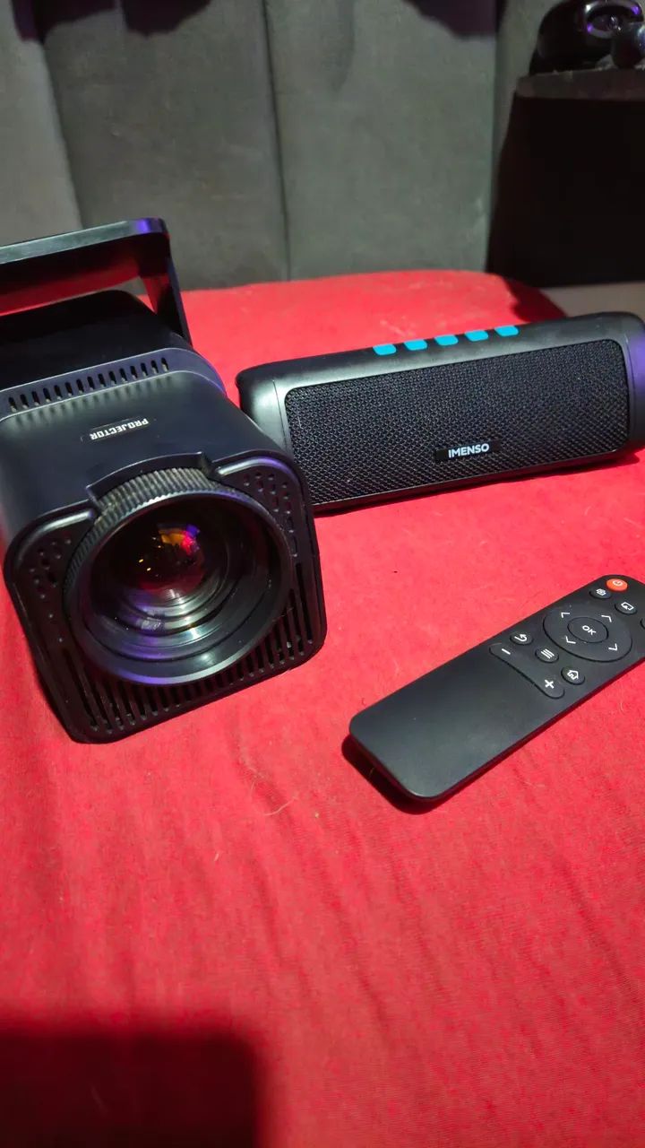 Projetor + caixa de som Bluetooth 