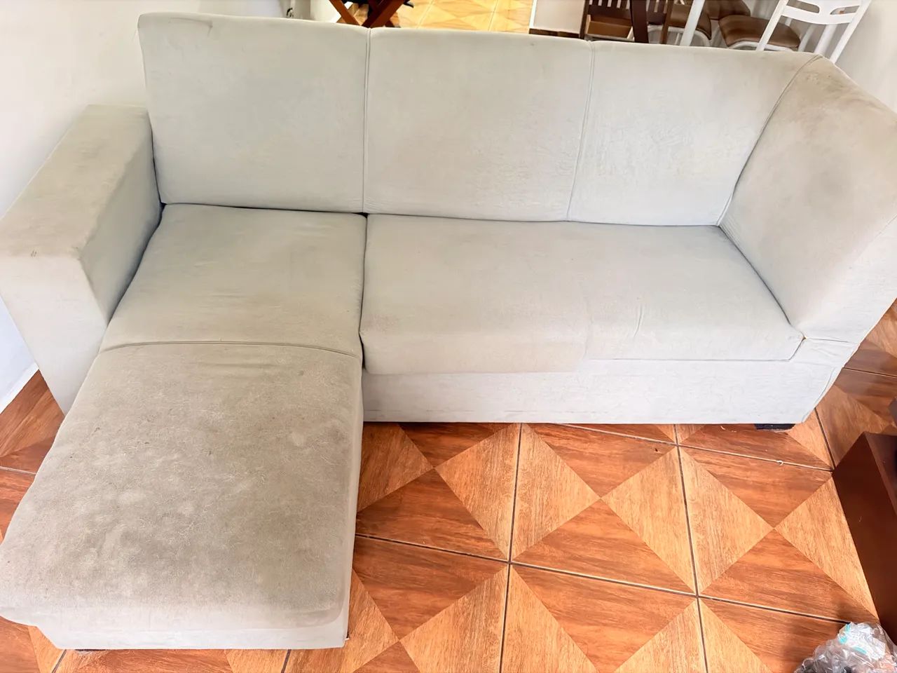 Vende sofá mesa cadeiras e rack de parede  a RETIRAR   - Foto 2