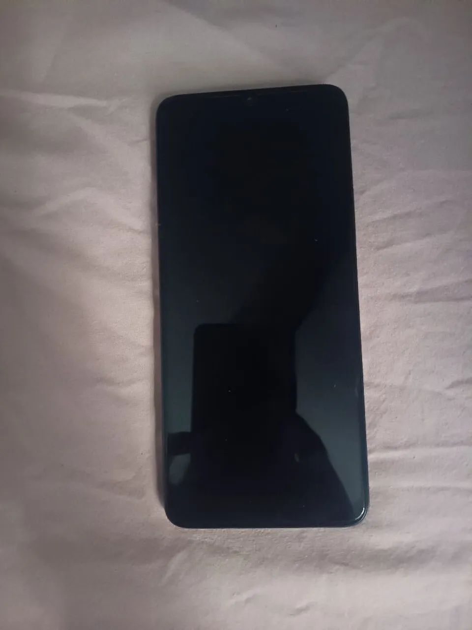 Celular Xaomi A3. Novíssimo,usado apenas 2x.Valor R$ 600,00