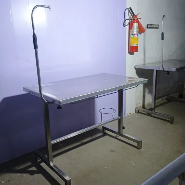MESA VETERINARIA INOX