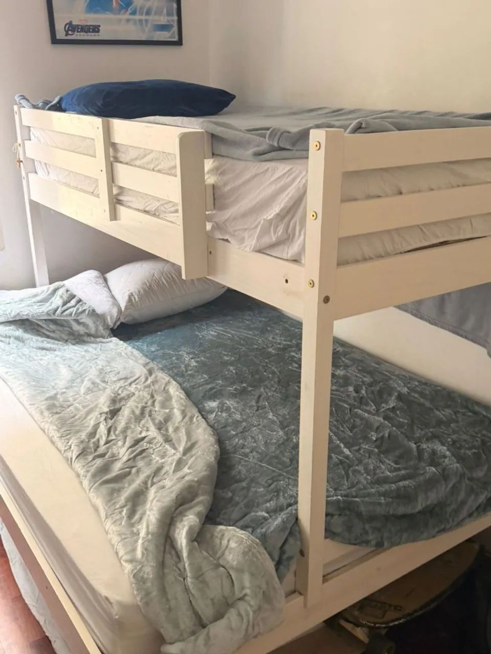 Double-Deck Bed: Double + Single470981213496299523