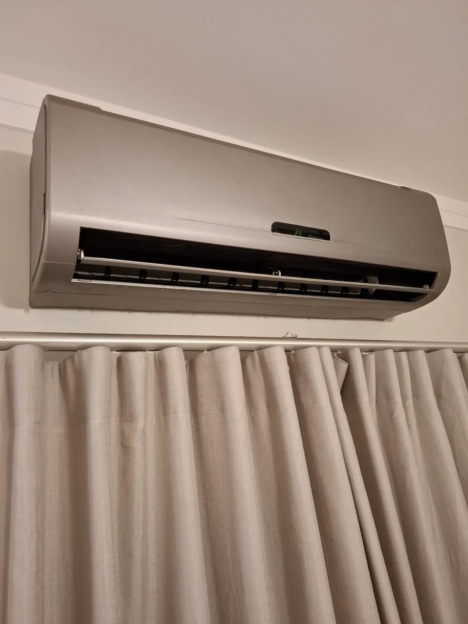Ar condicionado split 12.000 Btus - Electrolux 