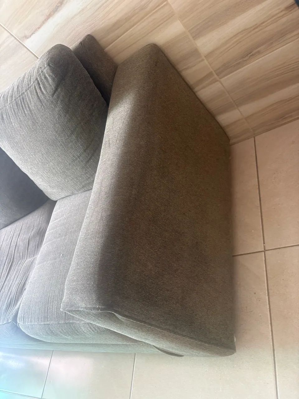 Vendo sofá 3 lugares  - Foto 3