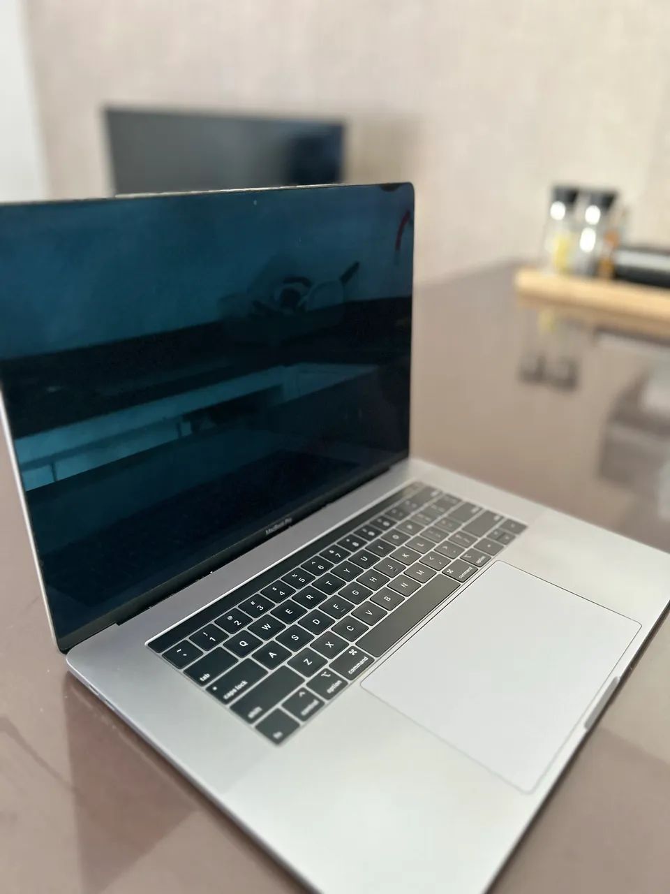 Macbook Pro A1990 2018/2019 (Retirada de peças)