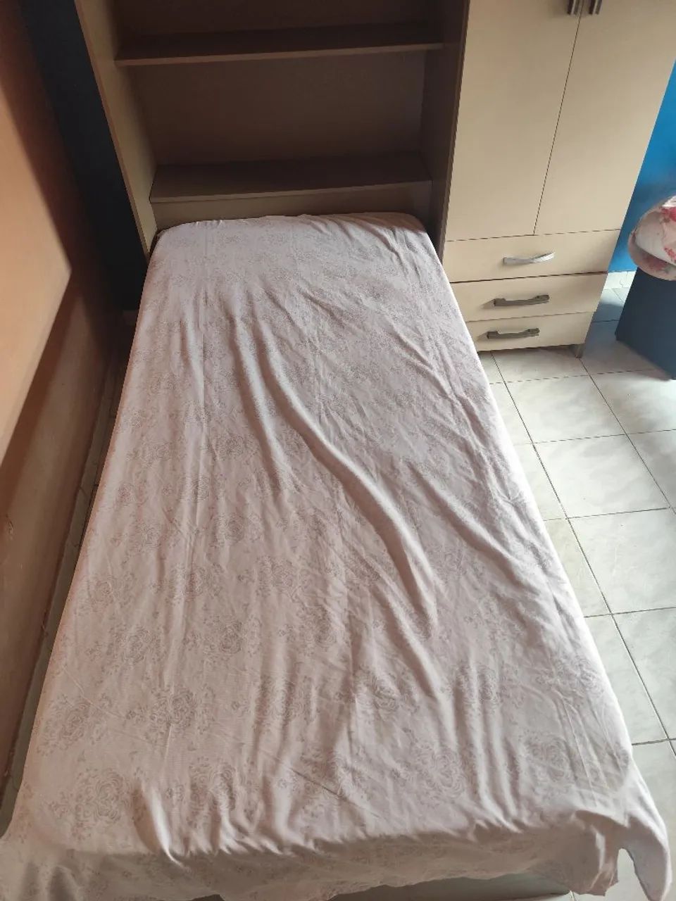 Cama de solteiro com Guarda Roupa - Foto 2