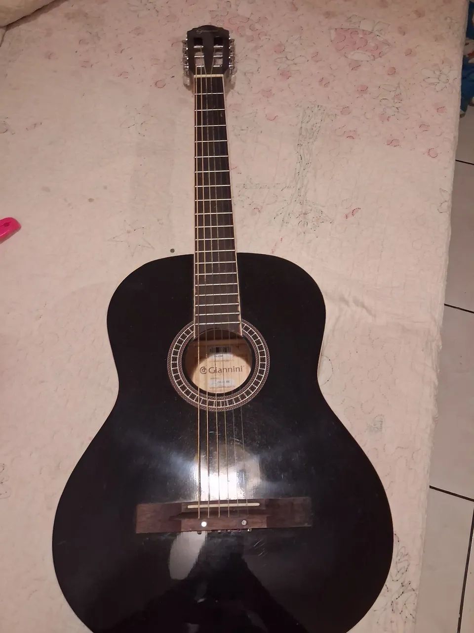 Violão novo