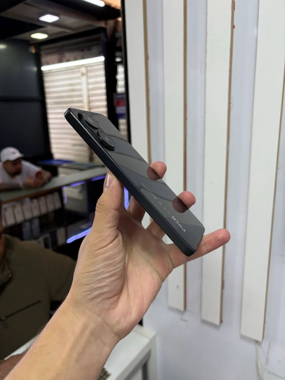 POCO X7 PRO - 512GB / 12 RAM - Foto 4