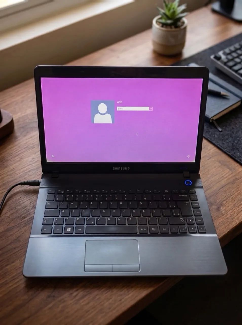 Notebook Samsung Prata - Ideal para Estudos, Trabalhos e Internet? - Foto 2