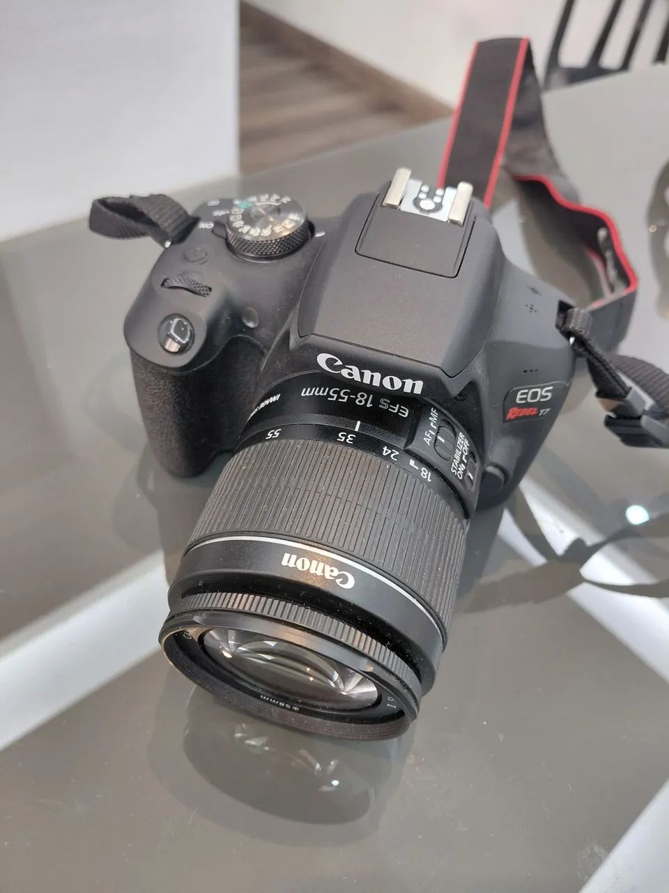 Câmera Canon rebel EOS T7