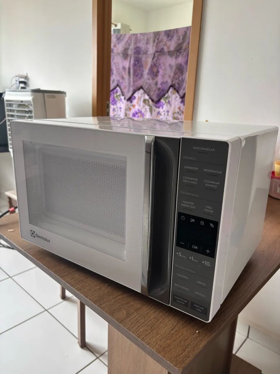 Micro-ondas Electrolux 23L Branco (ME23B) - 220V - Foto 5