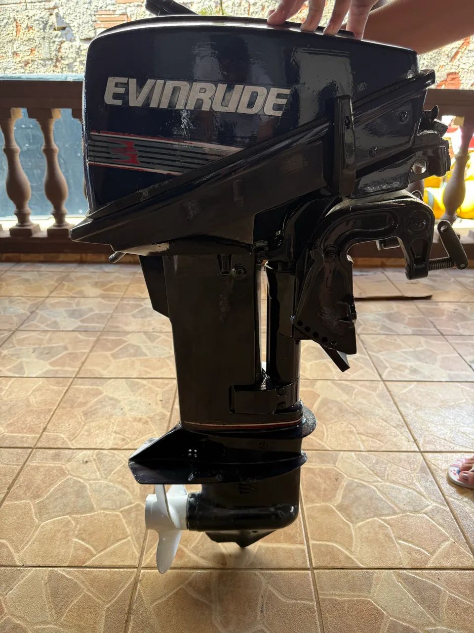 Motor 15 EVINRUDE 2002 - Foto 4