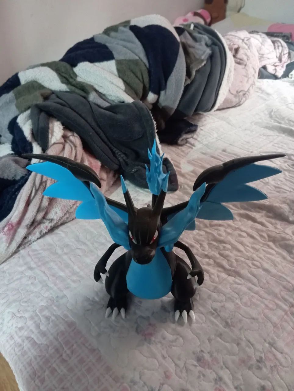 Action Figure Charizard X