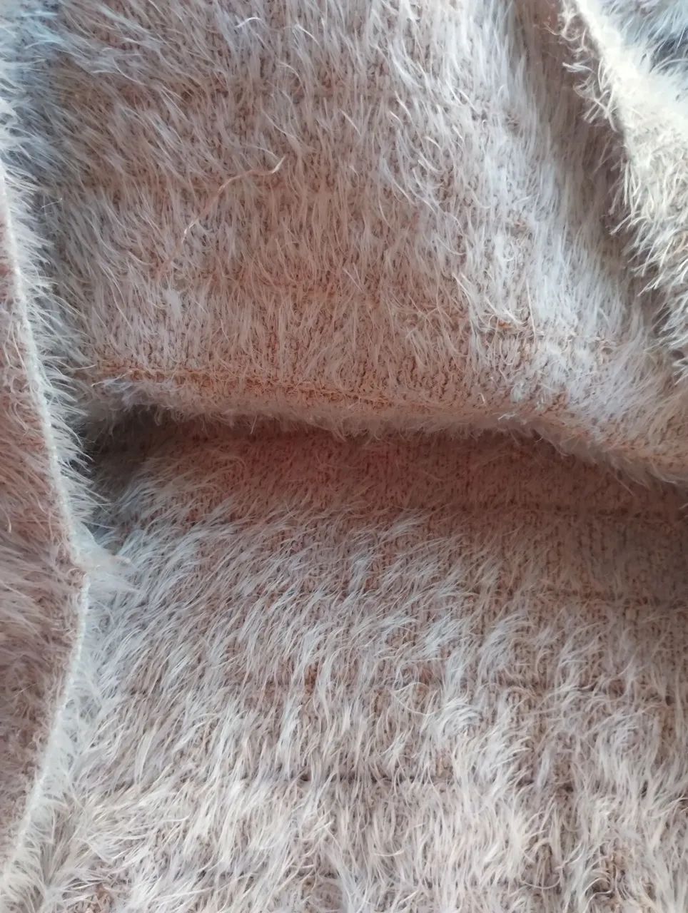 Blusa  cinza com pelinhos - Tam M - Foto 5