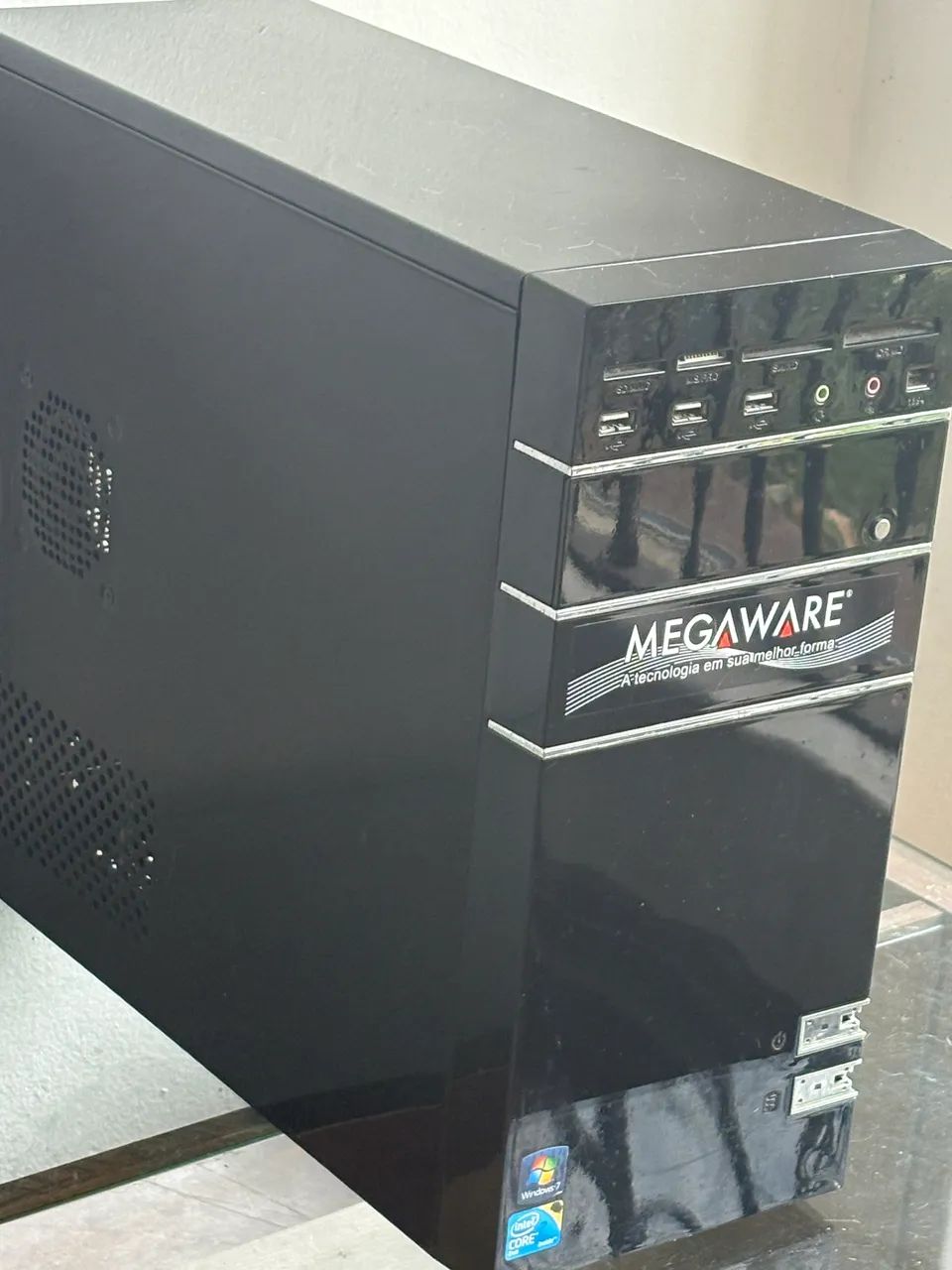 Computador Desktop Megaware - ótimo estado 