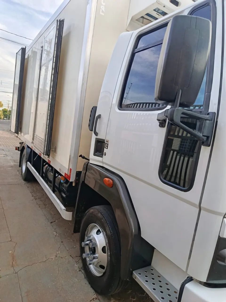CARGO 816S - Foto 3