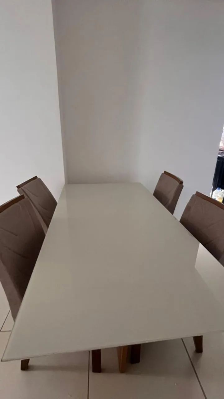 Vende-se mesa com 4 cadeiras  - Foto 3