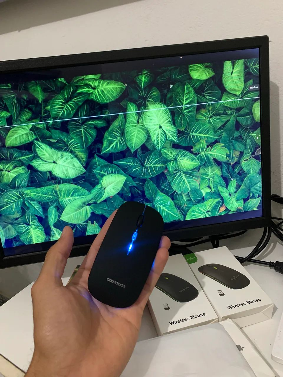 Mouse sem fio com conexão 2.4G + Bluetooth RGB com três toque DPI - Foto 5