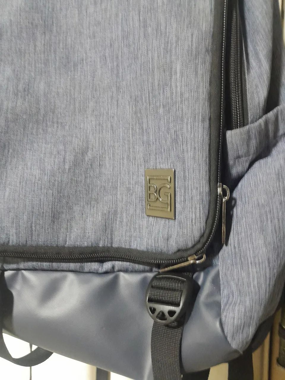 Mochila elegante e impermeável  - Foto 5