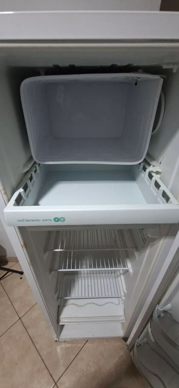 Geladeira Funcionando em Perfeito Estado - Foto 3