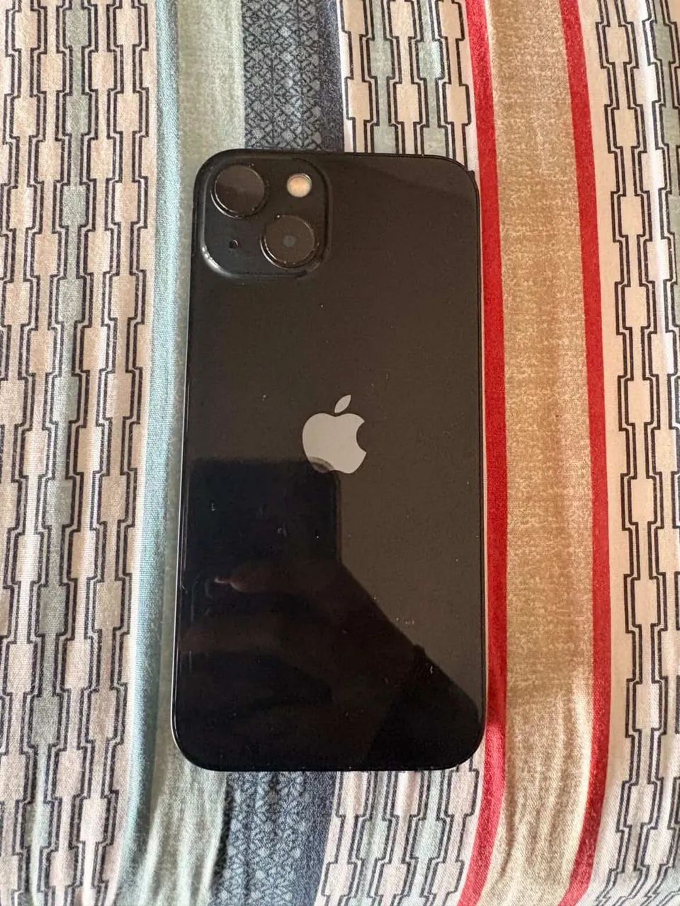 Celular, Carregador original vai junto 