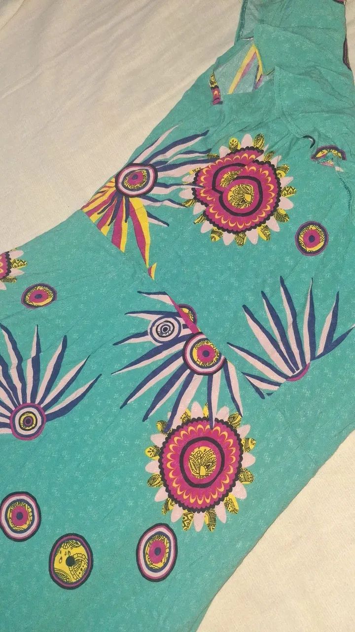 Vestido curto verde e estampado - Foto 4