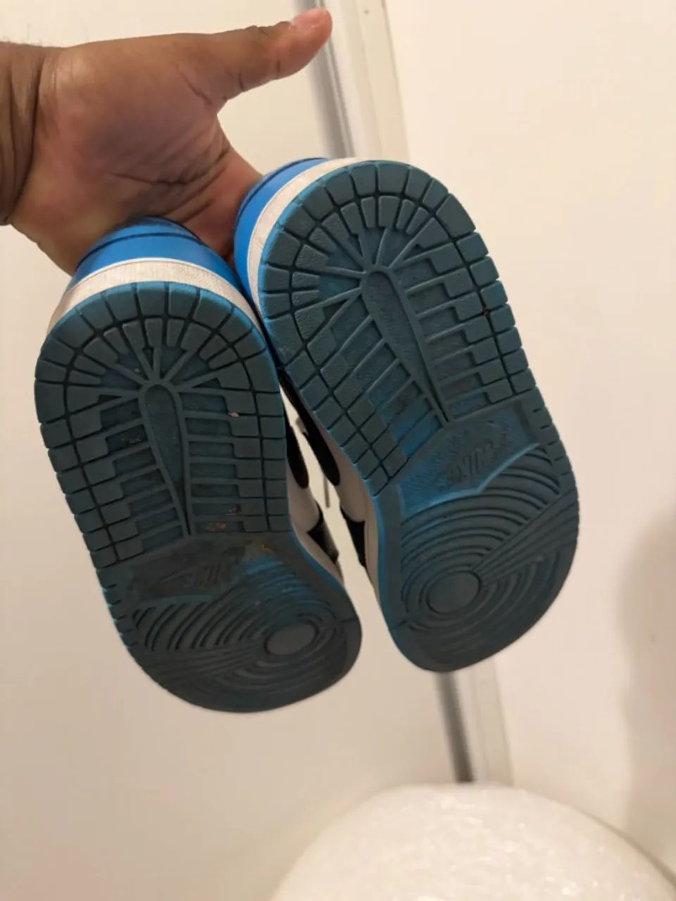 Tênis Air Jordan 1 Low OG Obsidian - Foto 4