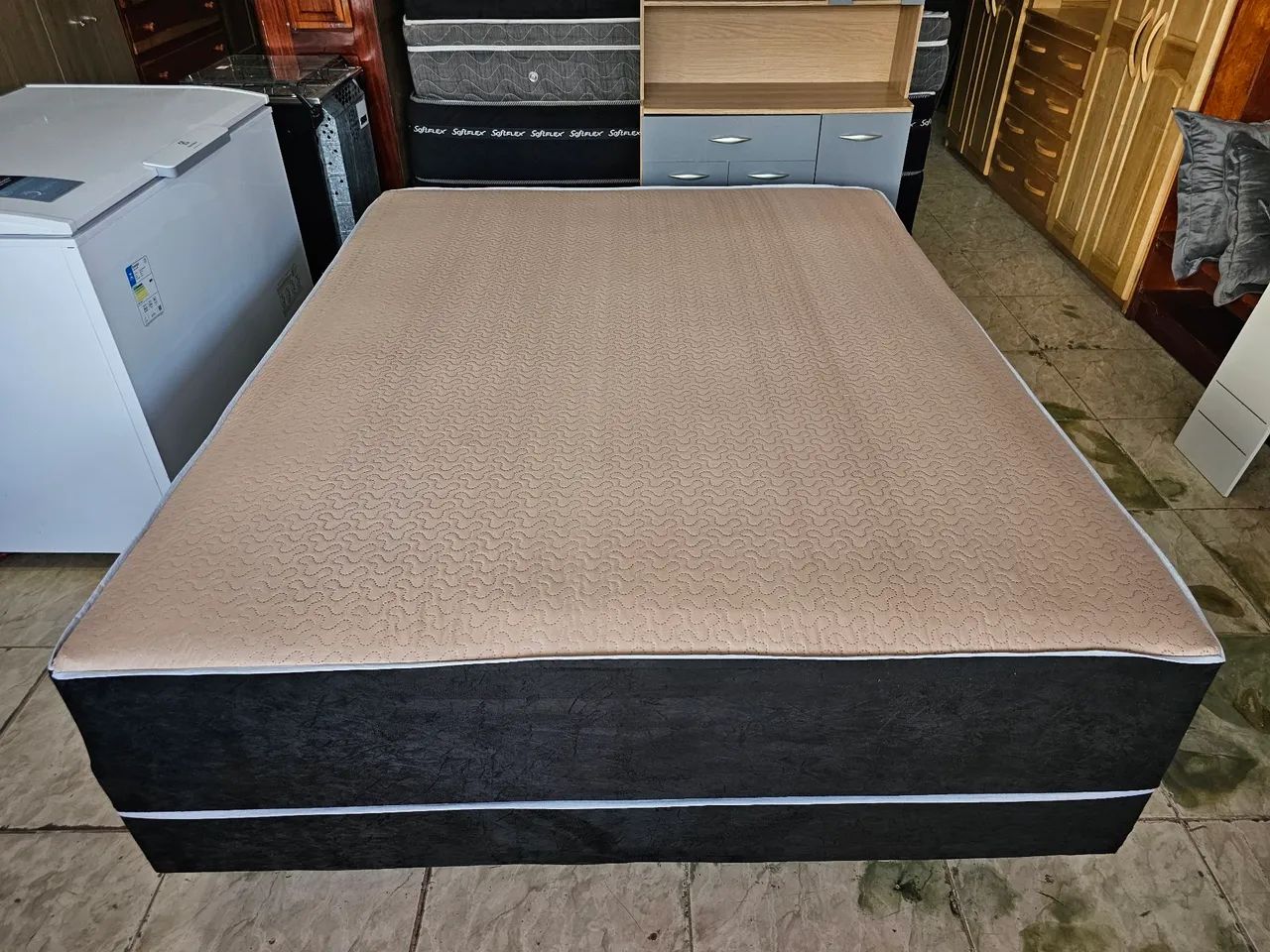 Cama queen unibox nova Molas ensacada 