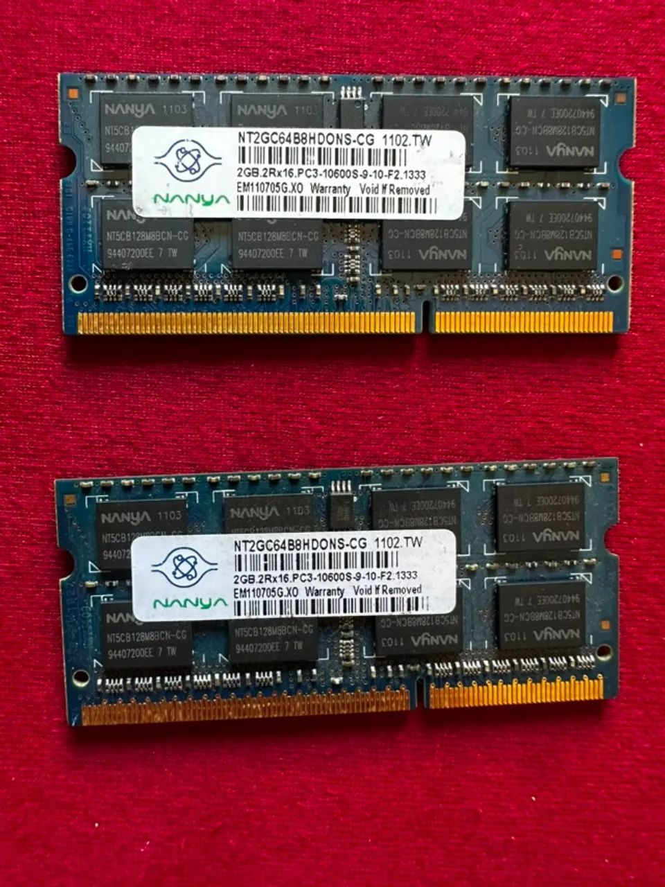 Duas memórias RAM para Notebook DDR 3 2Gb 