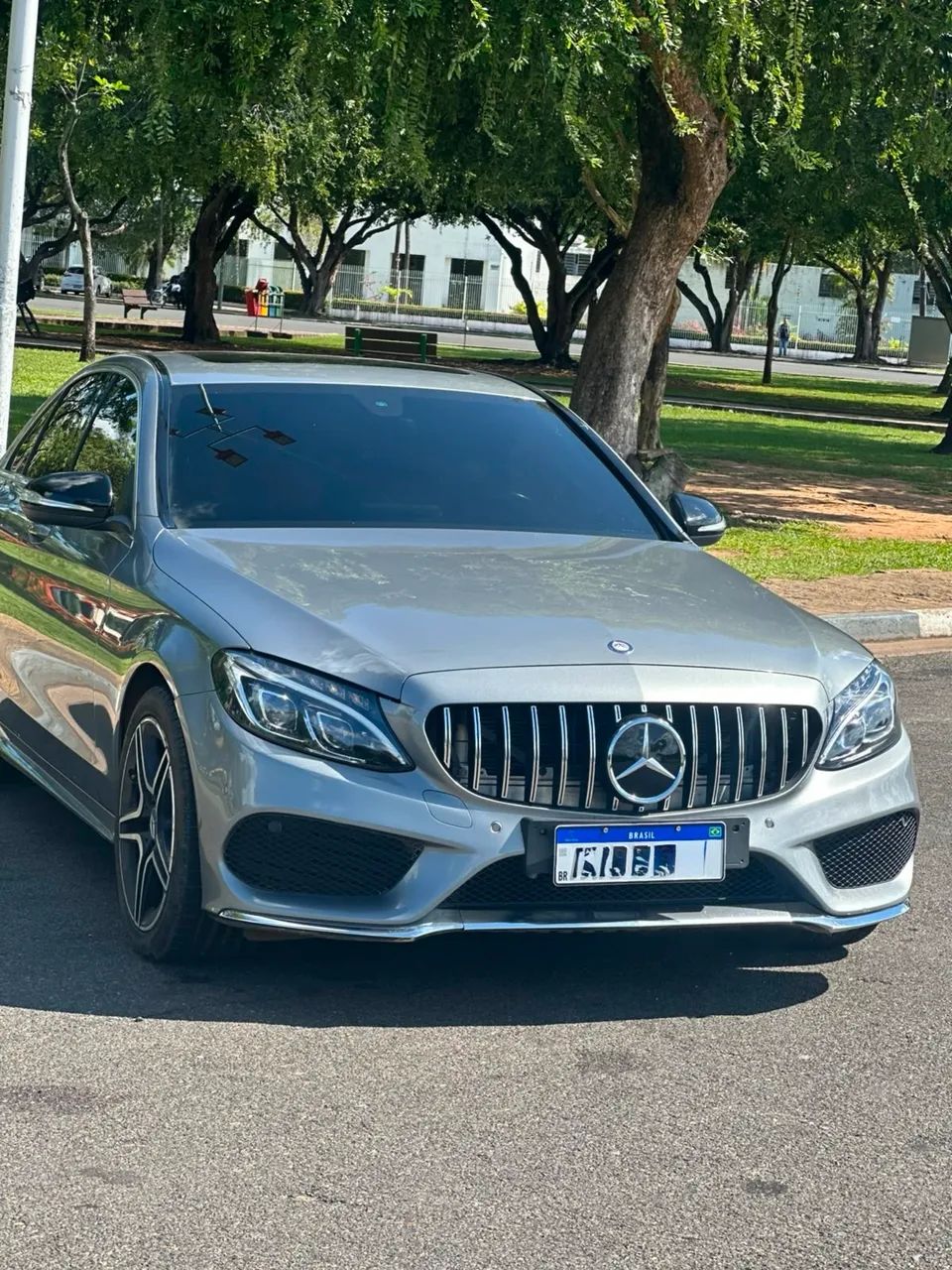 Mercedes-Benz C-250 C-250 Sport 2.0 16V 211cv Aut. 2015